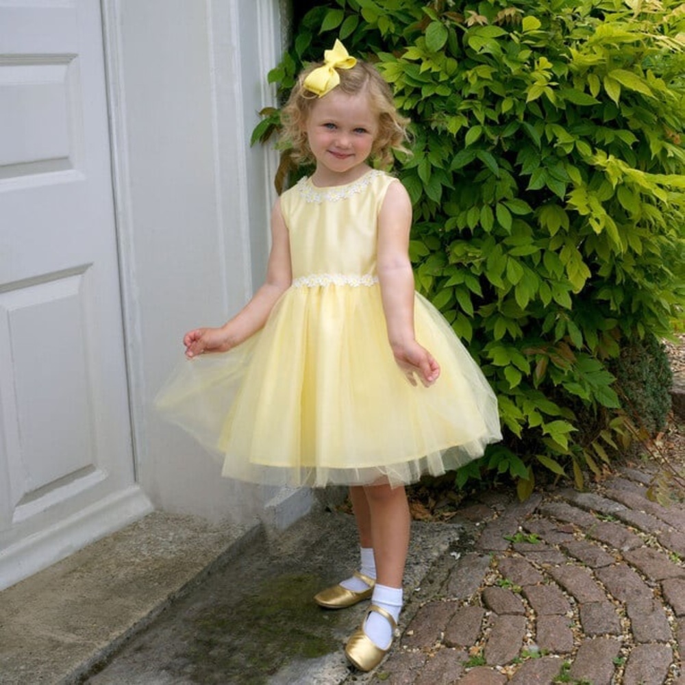 NWT Rachel Riley
Girl's Daisy Tulle Dress, Yellow